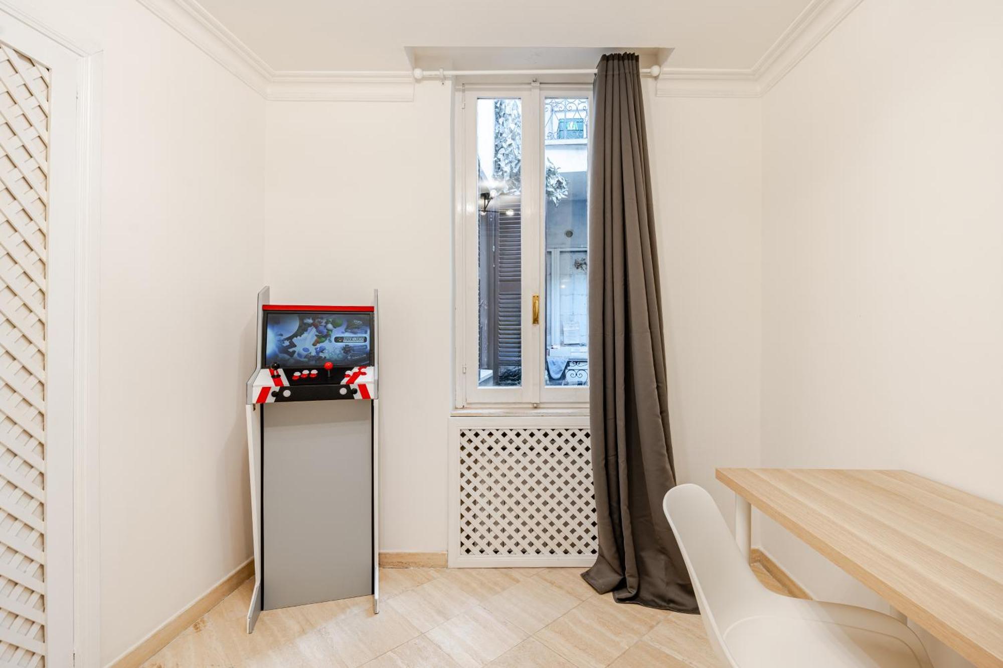 Lejlighed Casa Storica 4bdr Con Terrazza A Campo De Fiori