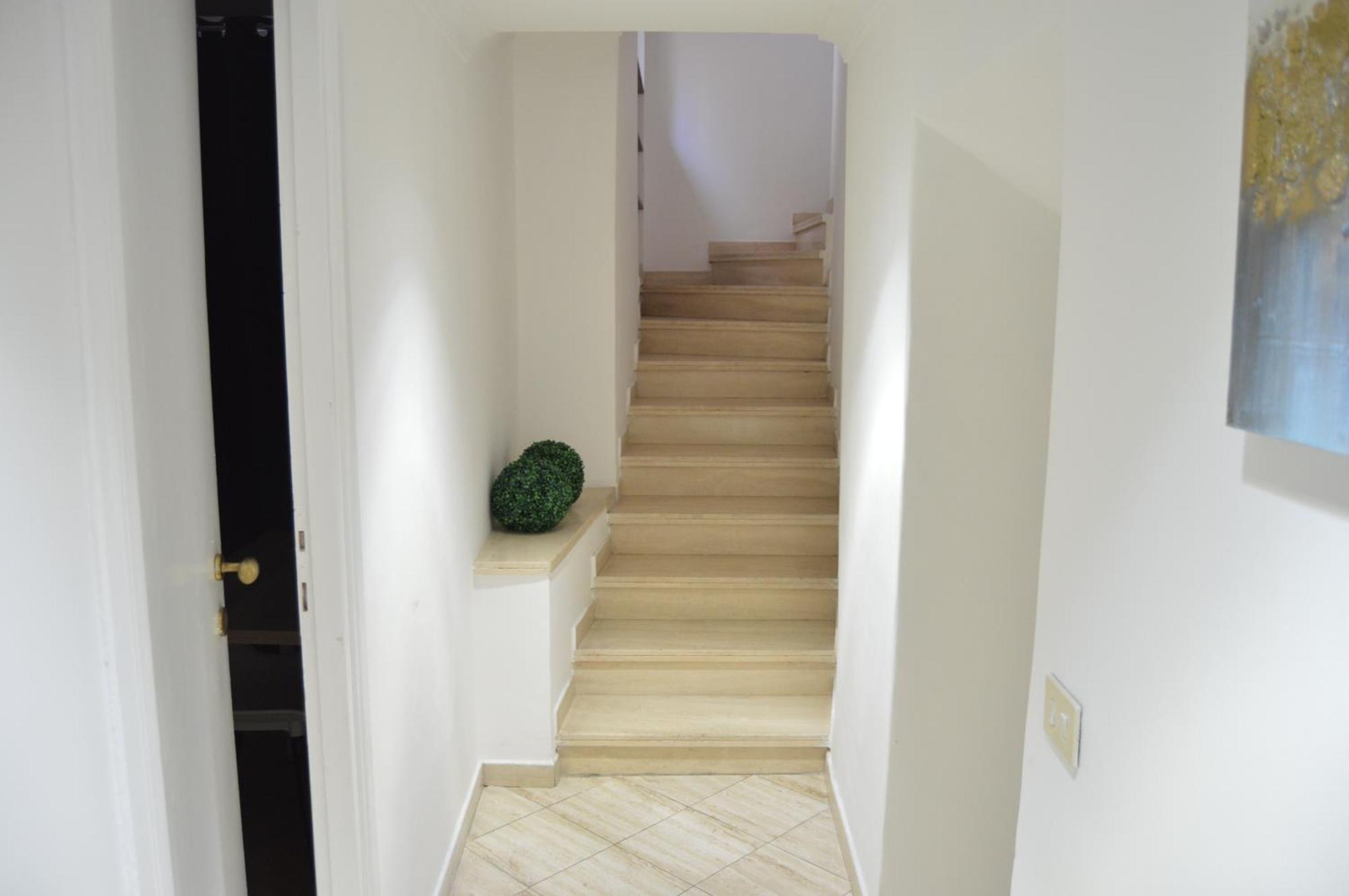Casa Storica 4bdr Con Terrazza A Campo De Fiori Apartment *