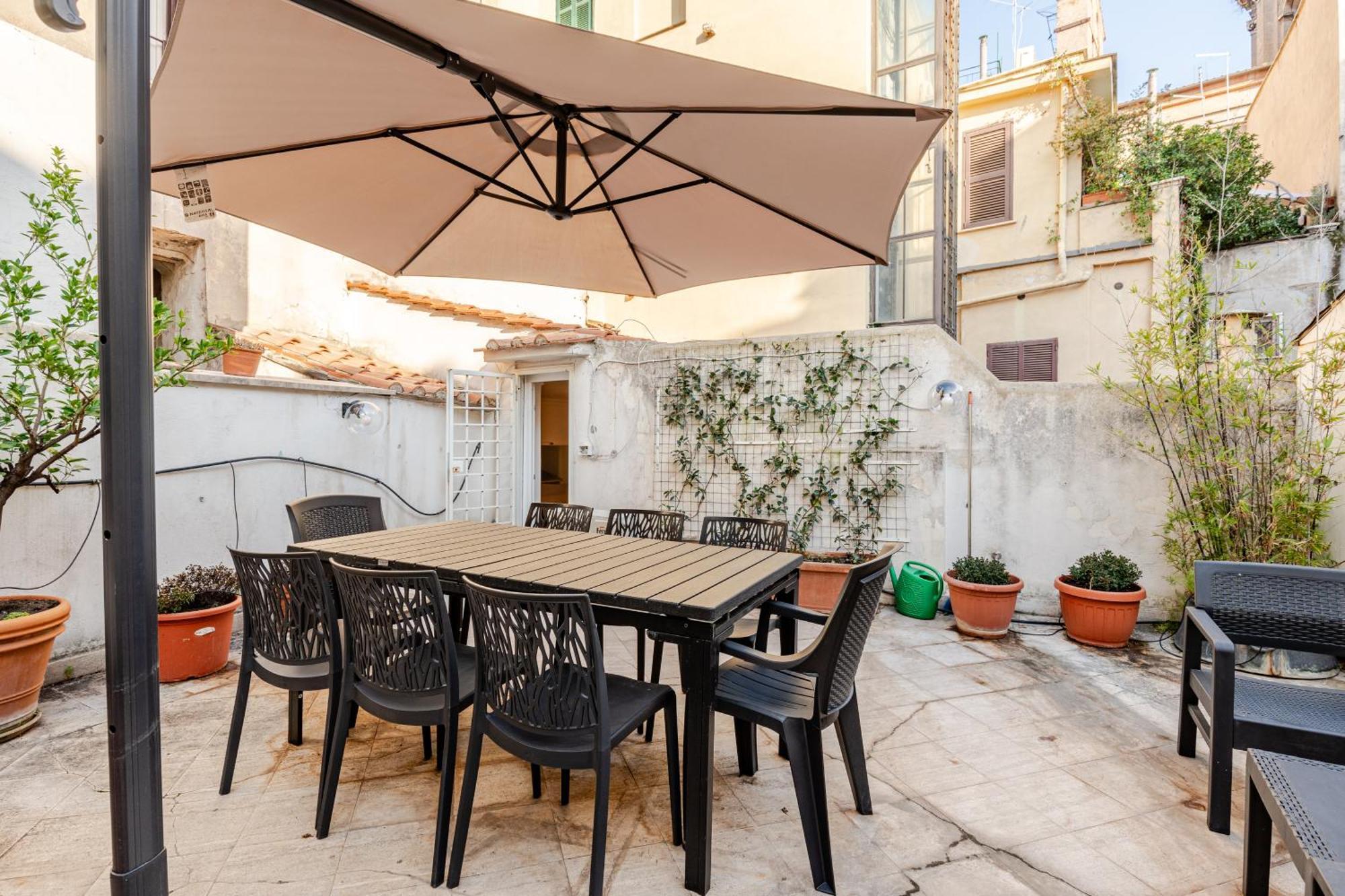 Lejlighed Casa Storica 4bdr Con Terrazza A Campo De Fiori