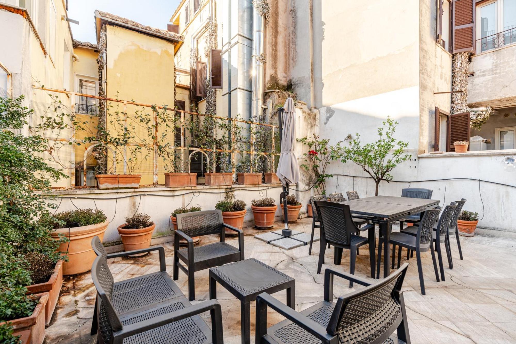 Casa Storica 4bdr Con Terrazza A Campo De Fiori Rom