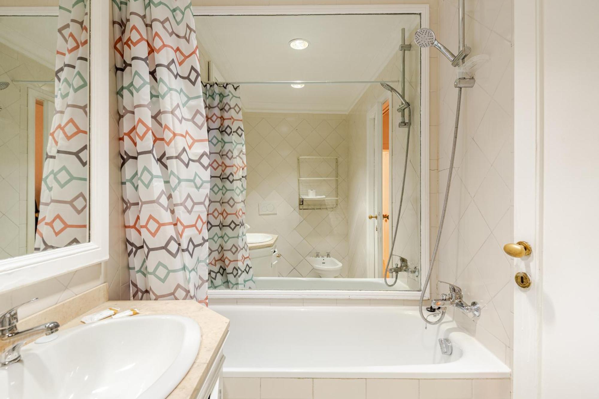Lejlighed Casa Storica 4bdr Con Terrazza A Campo De Fiori