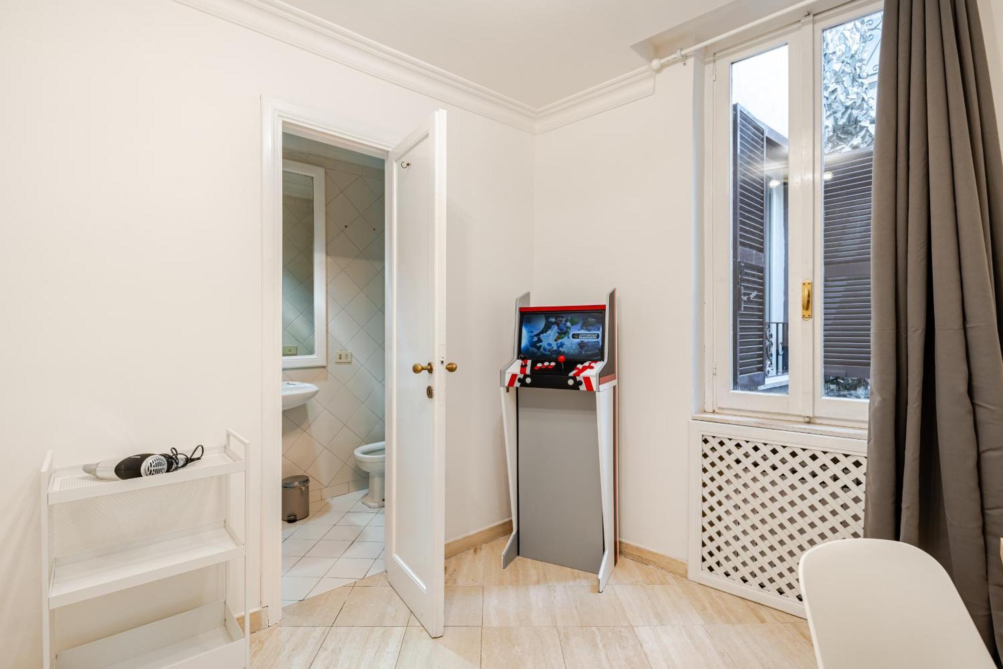 Casa Storica 4bdr Con Terrazza A Campo De Fiori Lejlighed *