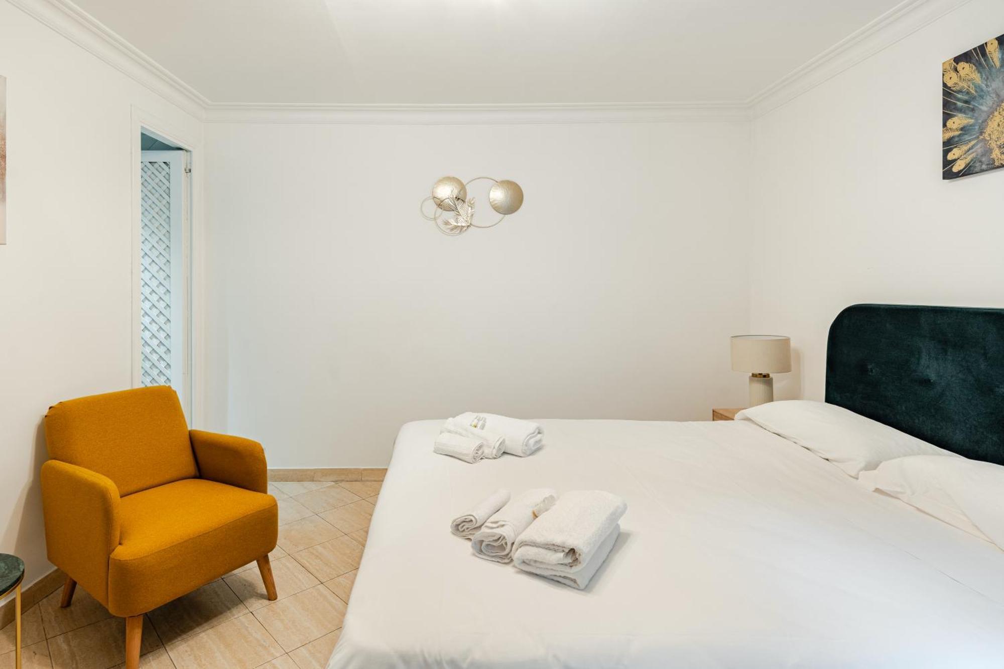 Casa Storica 4bdr Con Terrazza A Campo De Fiori Lejlighed