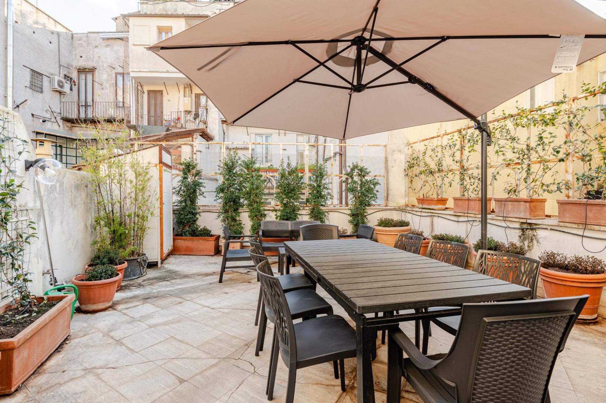 Casa Storica 4bdr Con Terrazza A Campo De Fiori Lejlighed